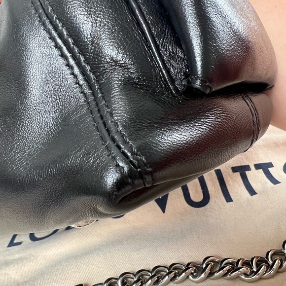 Louis Vuitton CarryAll Cargo Vibe PM - Picture 10 of 17